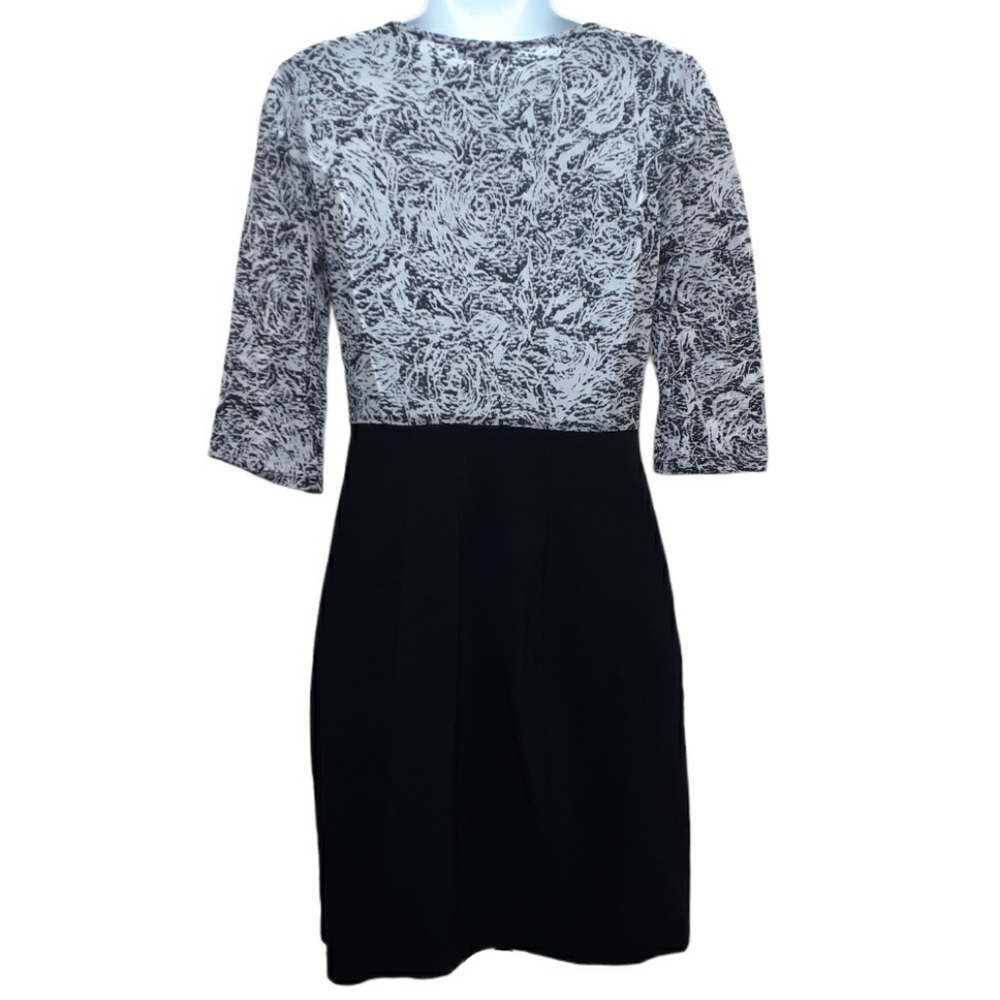 Express Dress - Picture 2 of 6